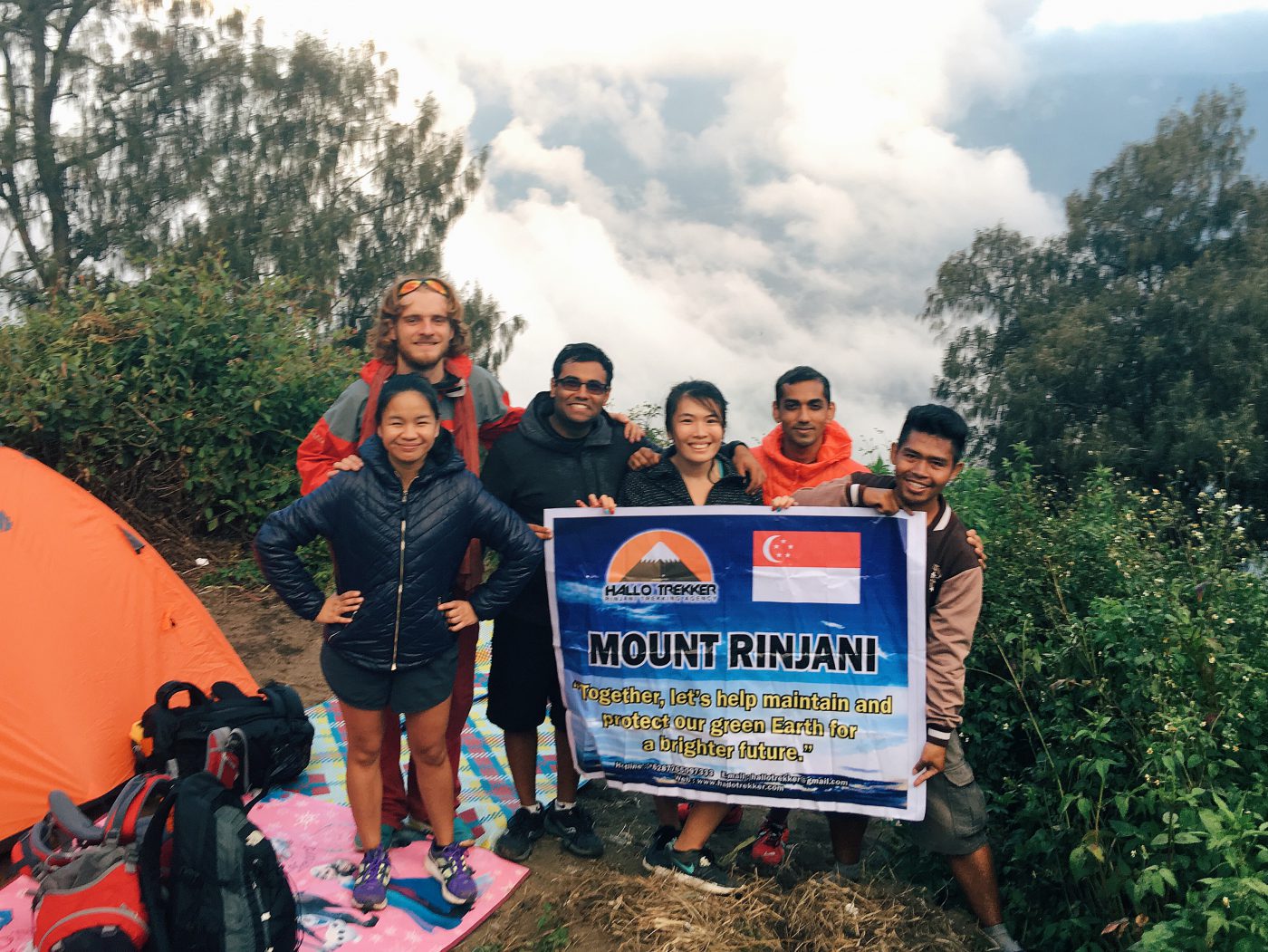 Mount Rinjani Trekking - With Hallo Trekker at the top of Crater Rim