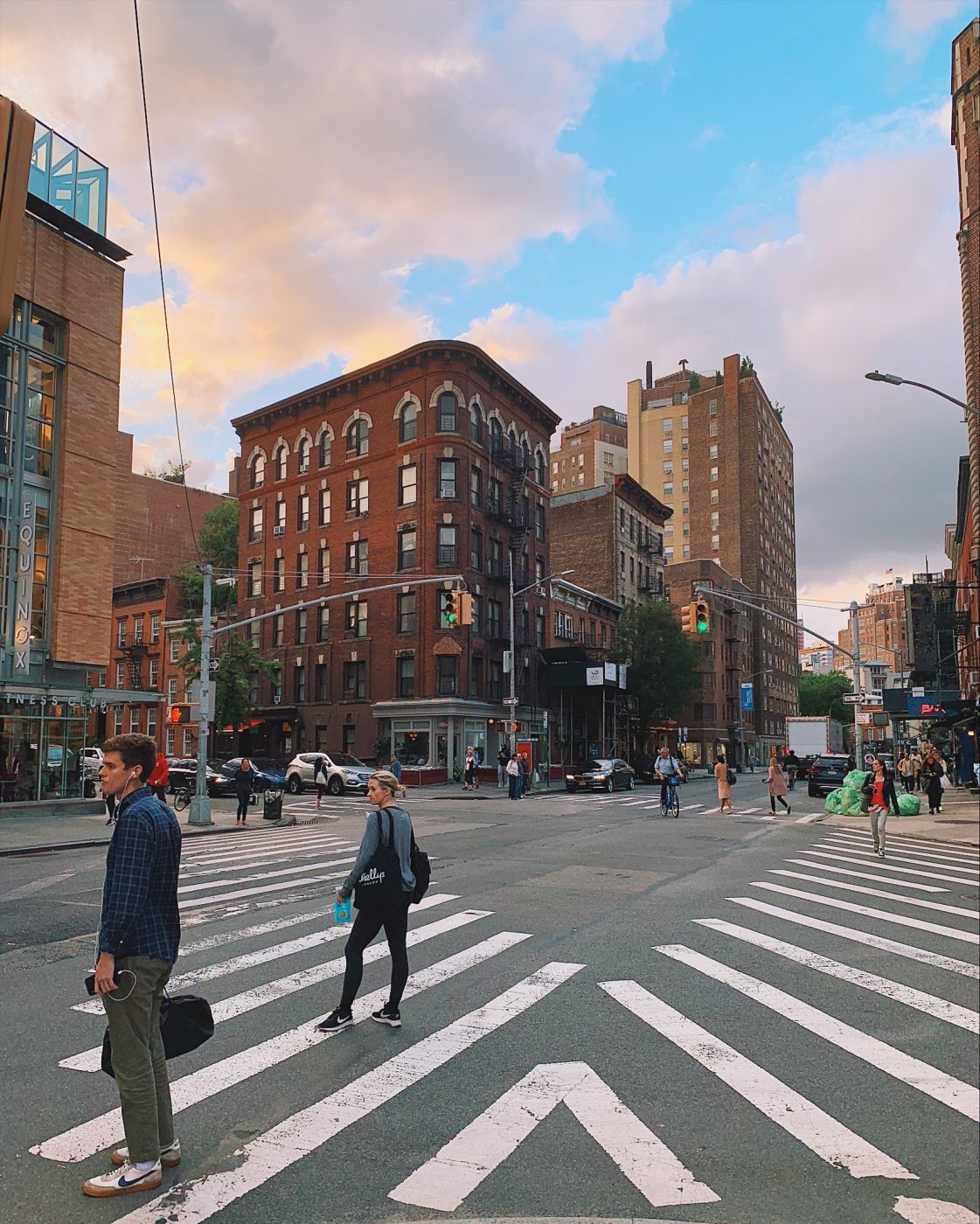 New Yorkers waiting on the crossing