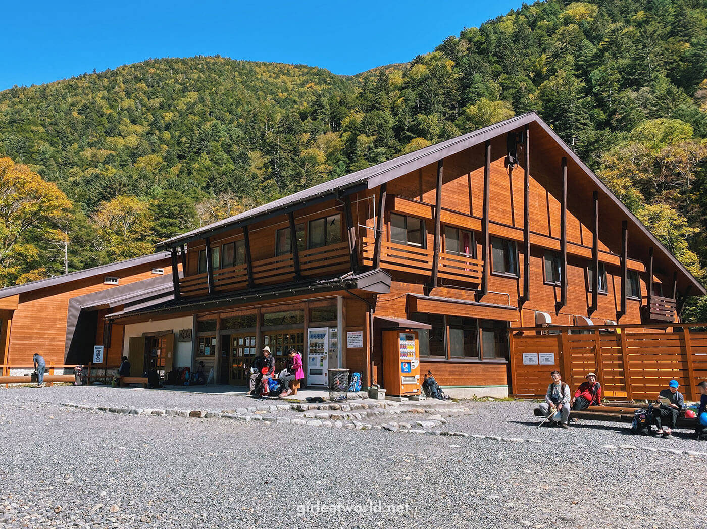 Yokoo Sanso Lodge in Kamikochi