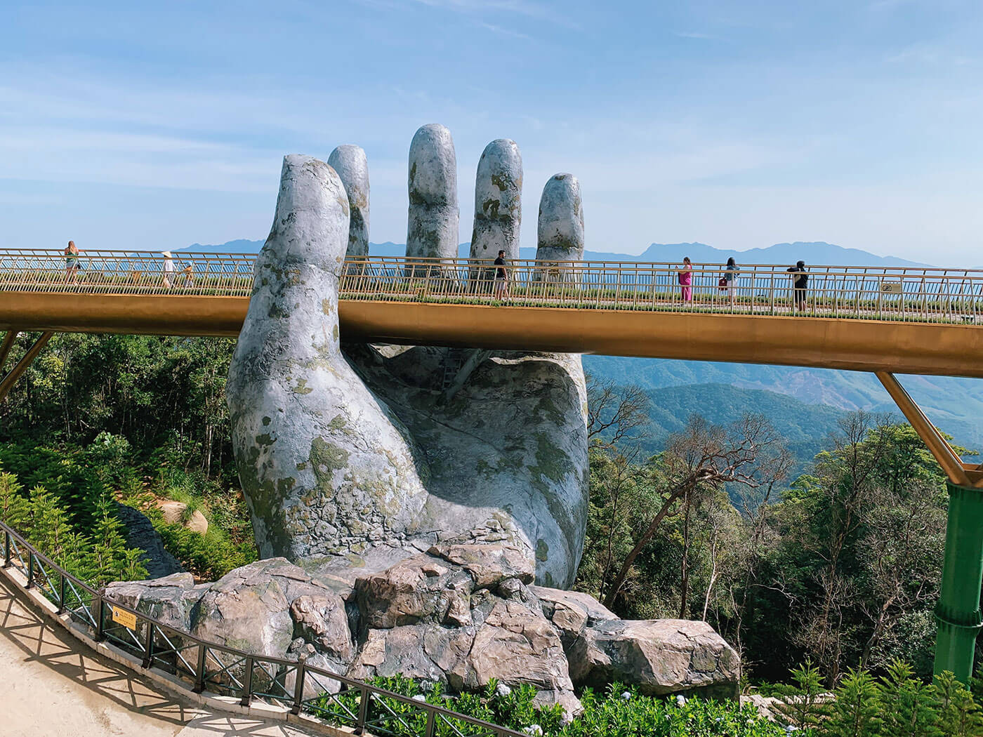 The Golden Bridge hands at Ba Na Hills