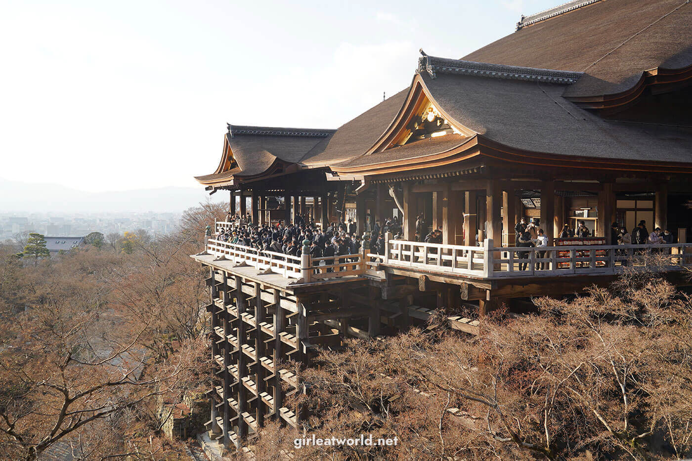 The main hall of Kiyomizu-dera in Kyoto