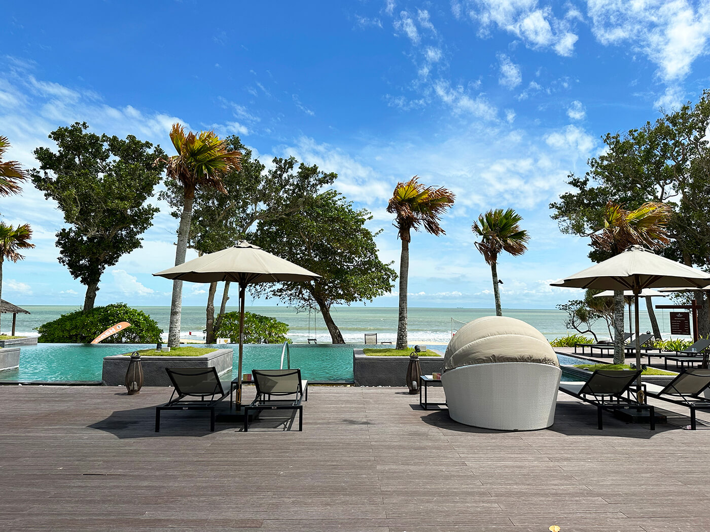 Anantara Desaru Coast Resort - Beachfront Pool