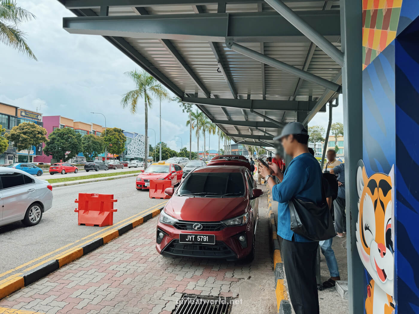 Cross Border Taxi Singapore - Larkin Sentral Terminal Drop off Point