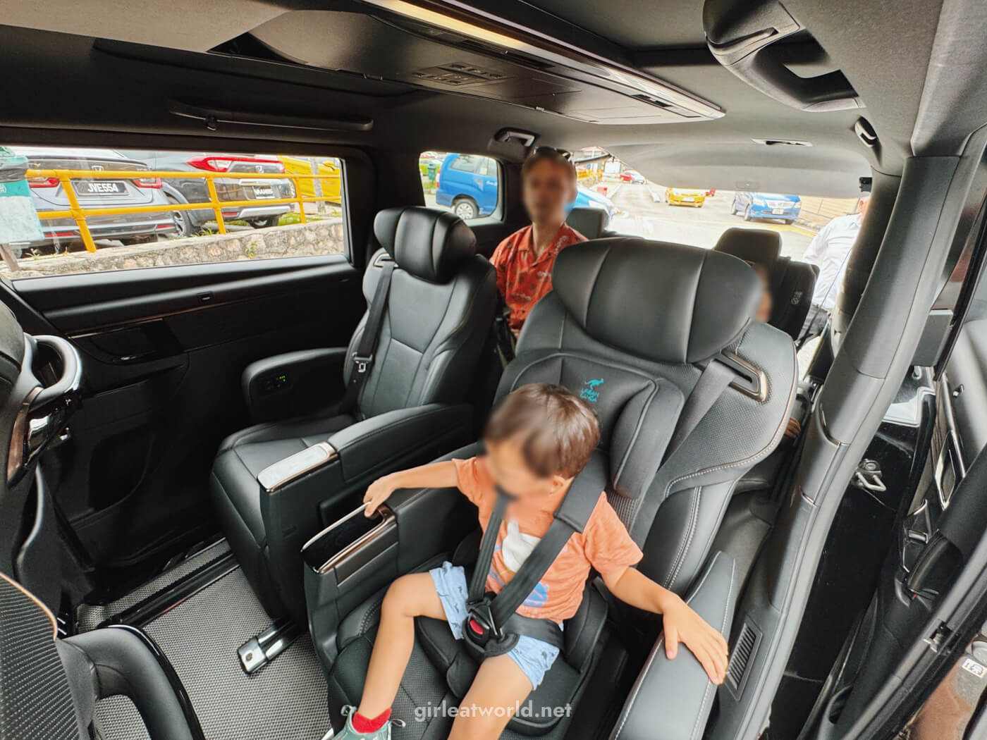 Cross Border Taxi Singapore to JB (6-seater)
