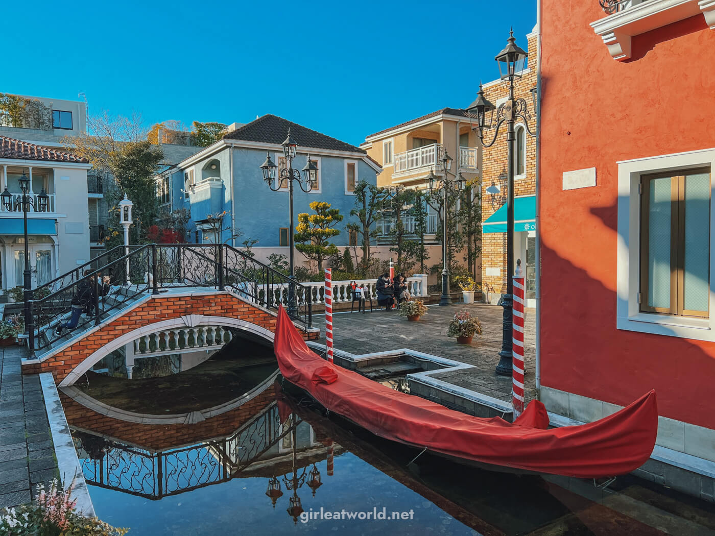 La Vita Boutique Outdoor Mall